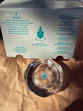 PartyLite Clear Glass Scalloped Tealight Holder